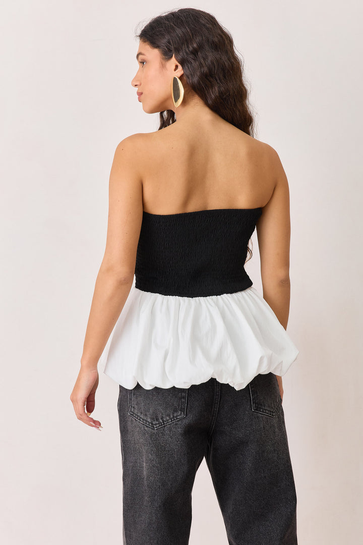 סטרפלס ג'וליה עם פפלום | שחור/לבן