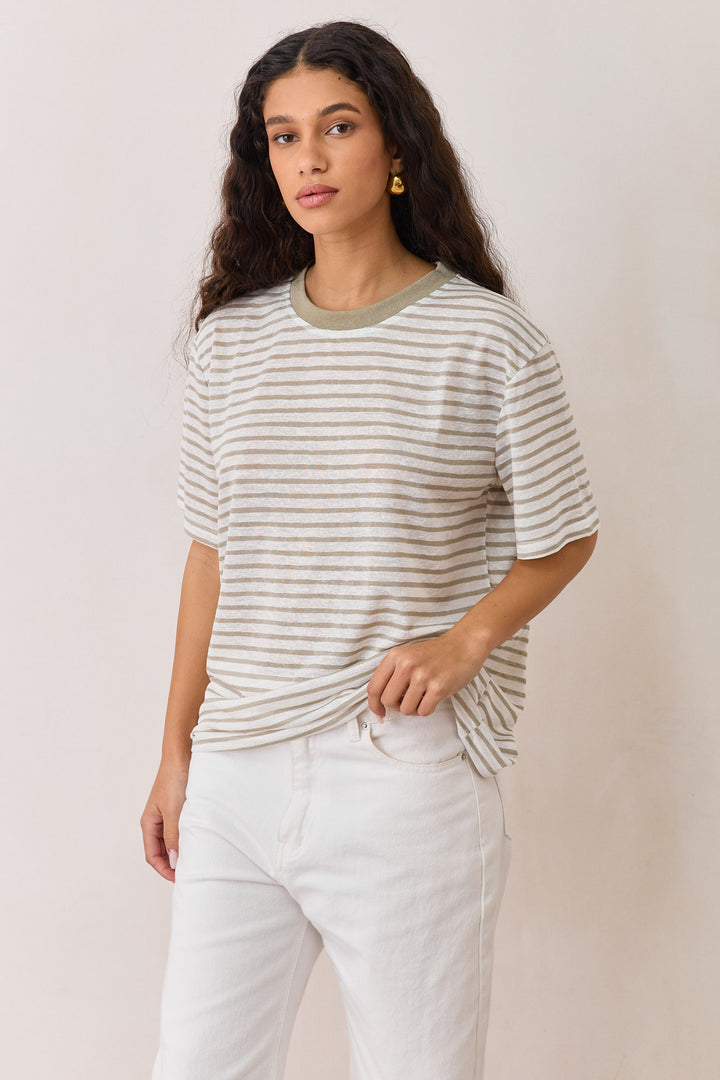 טי שירט בובי סטרייפס בד שקפקף | ירוק זית/לבן