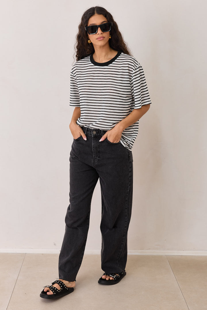 טי שירט בובי סטרייפס בד שקפקף | לבן/שחור