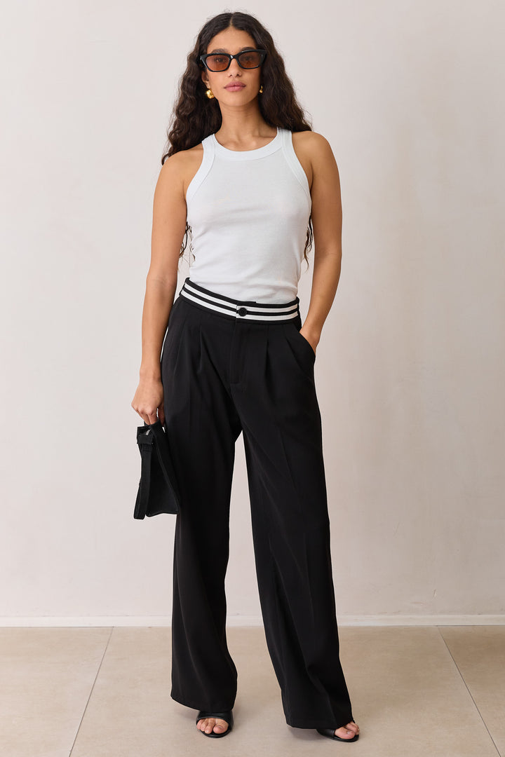 מכנסי גרייס מחויטים חגורת פסים | שחור