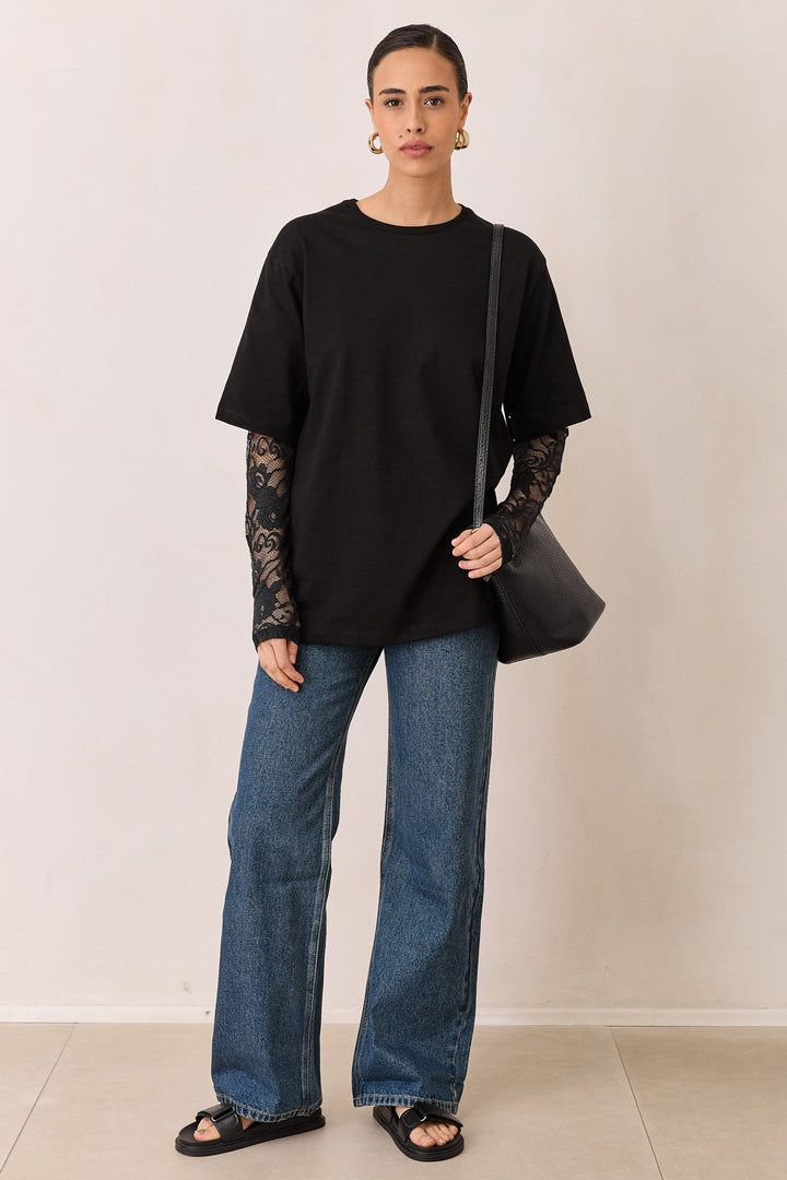 טי שירט ריהאנה שרוולי תחרה | שחור