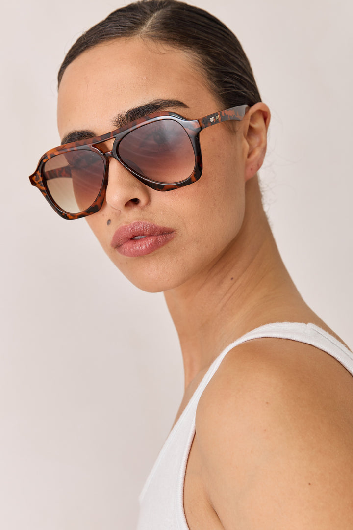 משקפי שמש טייסים לאו | חום