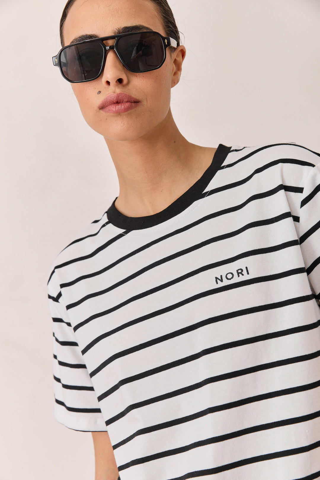 טי שירט זאק סטרייפס | לבן/שחור