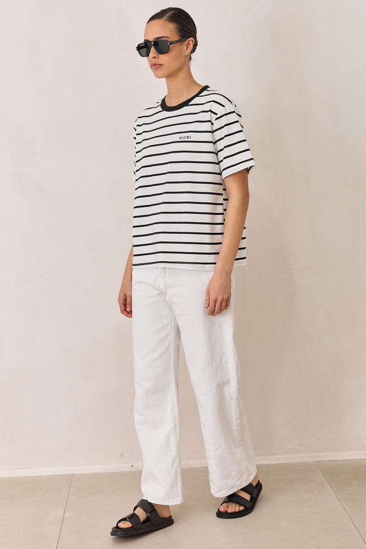 טי שירט זאק סטרייפס | לבן/שחור