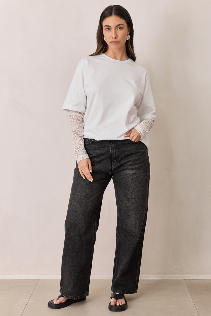 טי שירט ריהאנה שרוולי תחרה | לבן