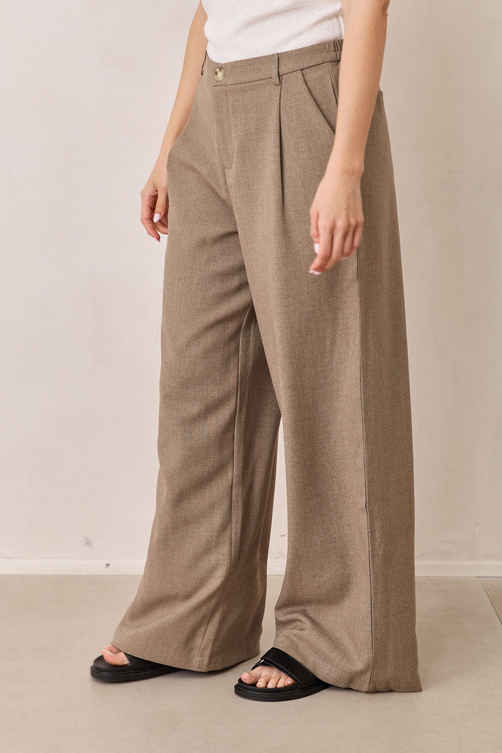 מכנסיים מחויטים מארק גזרה רחבה | חום אפרפר