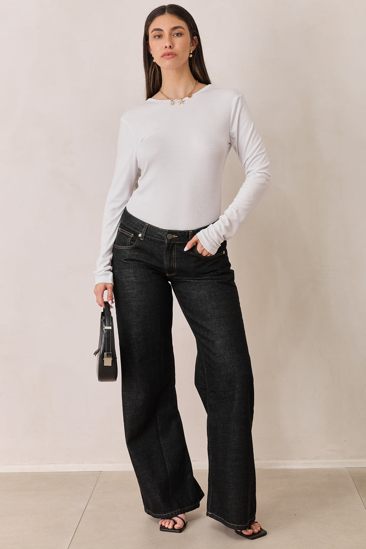 חולצת בייסיק פיי מחשוף גב | לבן