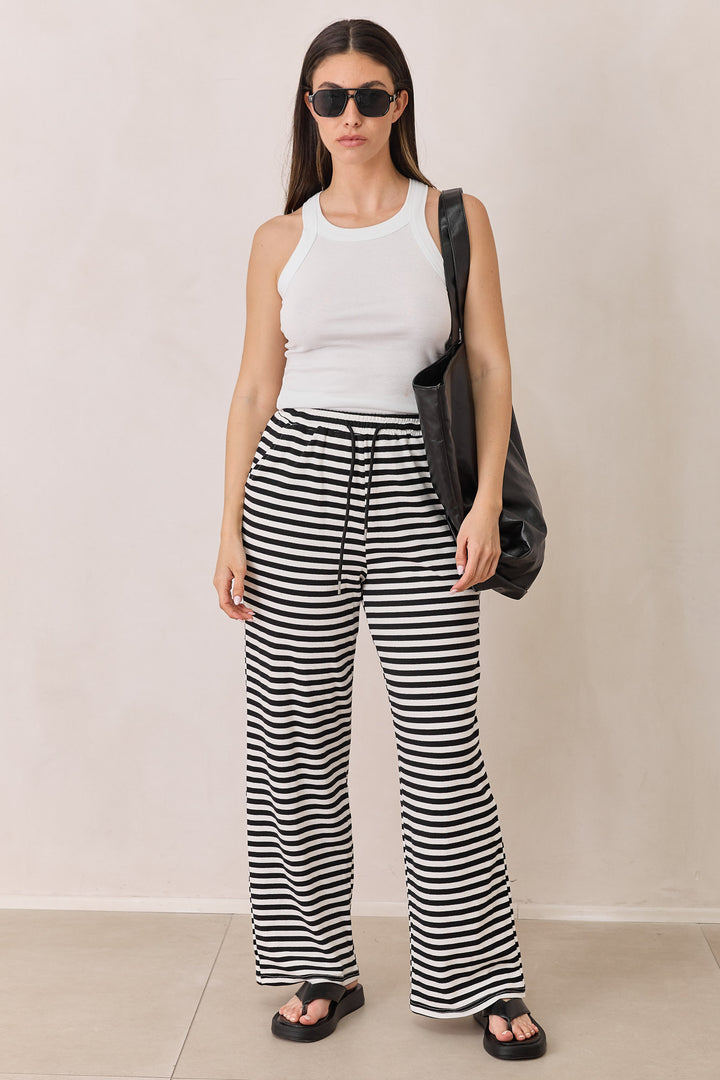 מכנסי לידיה סטרייפס גזרה ישרה | שחור/לבן