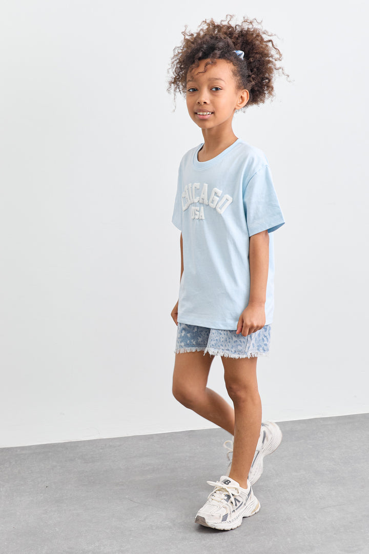 טי שירט CHICAGO בגזרת אוברסייז | תכלת