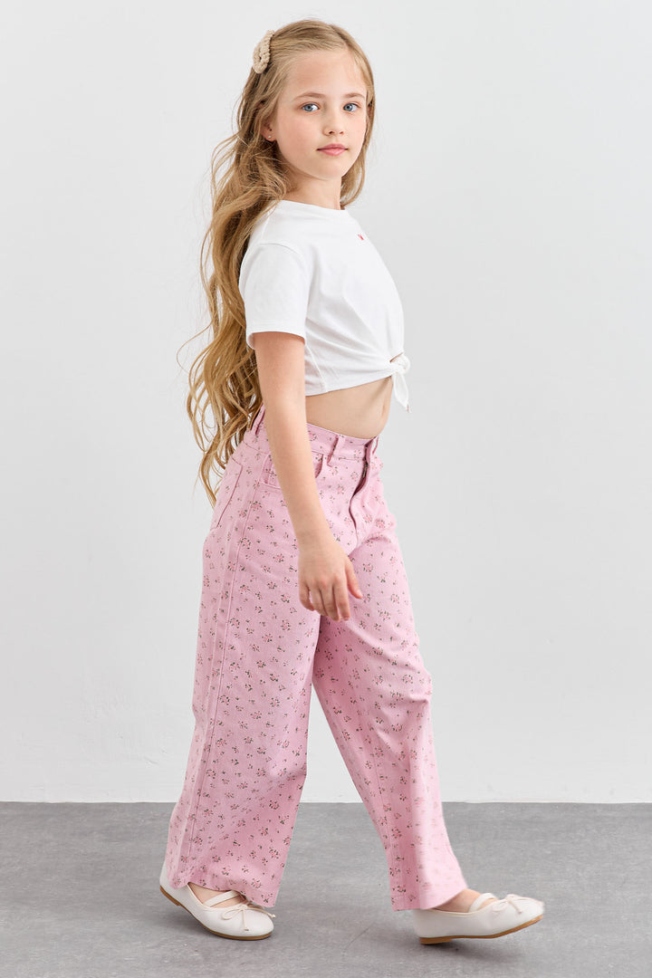 טי שירט בגזרת קרופ עם קשירה קדמית | לבן