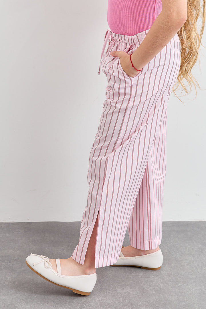 מכנס כותנה בגזרת וויד לג בהדפס פסים עם שסע | ורוד