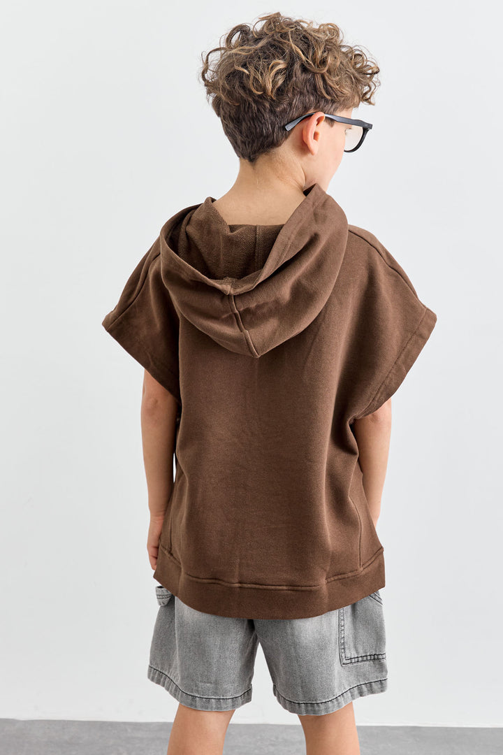 סוויטשירט ללא שרוול בשילוב קפוצ'ון | חום