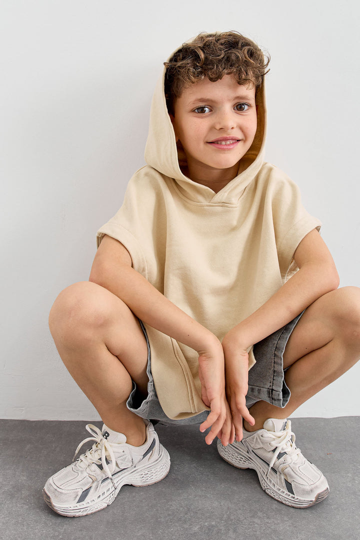 סוויטשירט ללא שרוול בשילוב קפוצ'ון | בז'