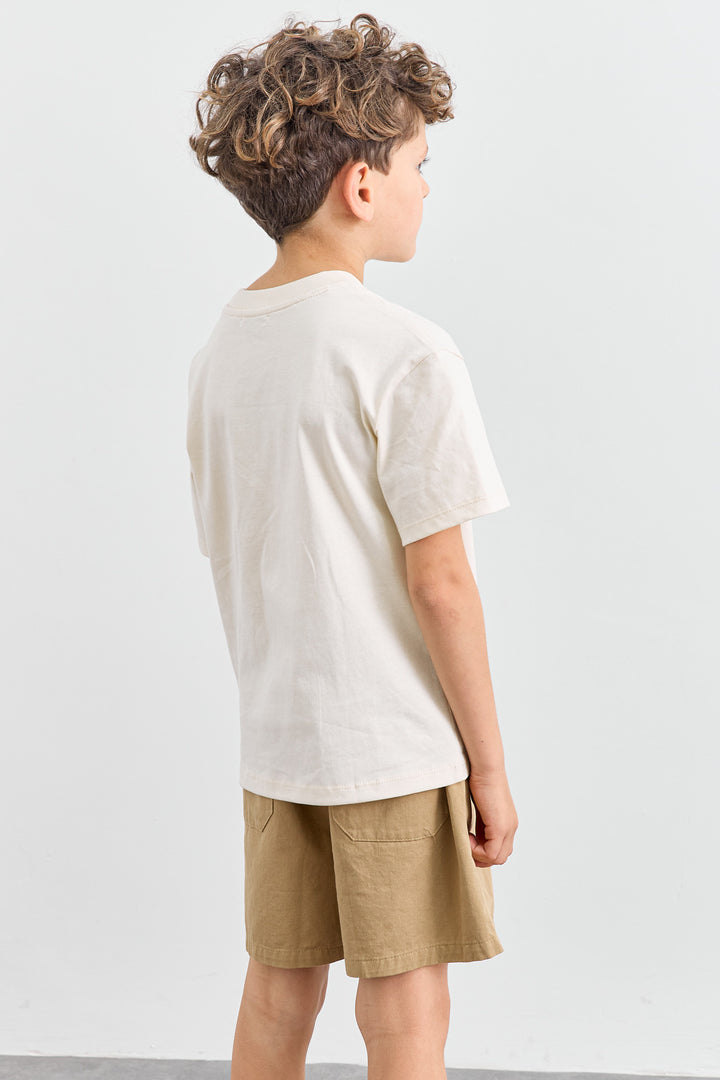 טי שירט Dont look back גזרת אוברסייז | קרם