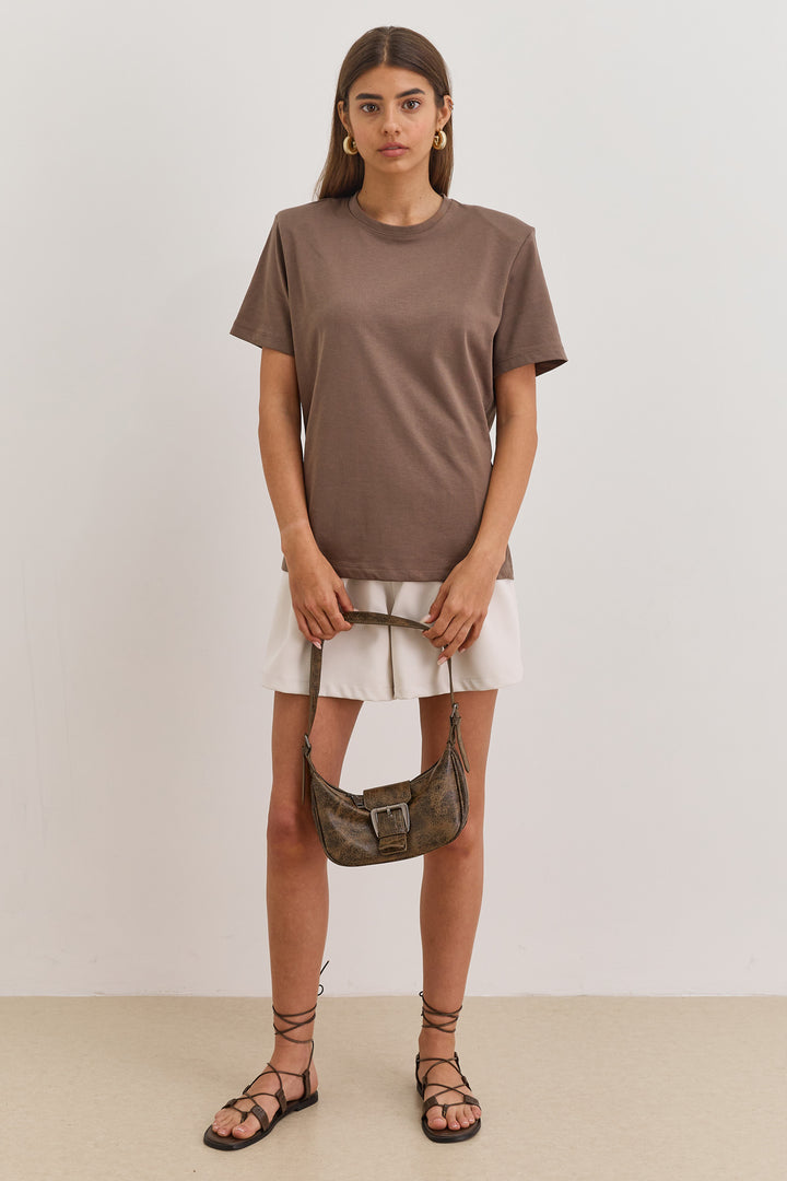 חולצת לינדה בשילוב כריות כתפיים | חום