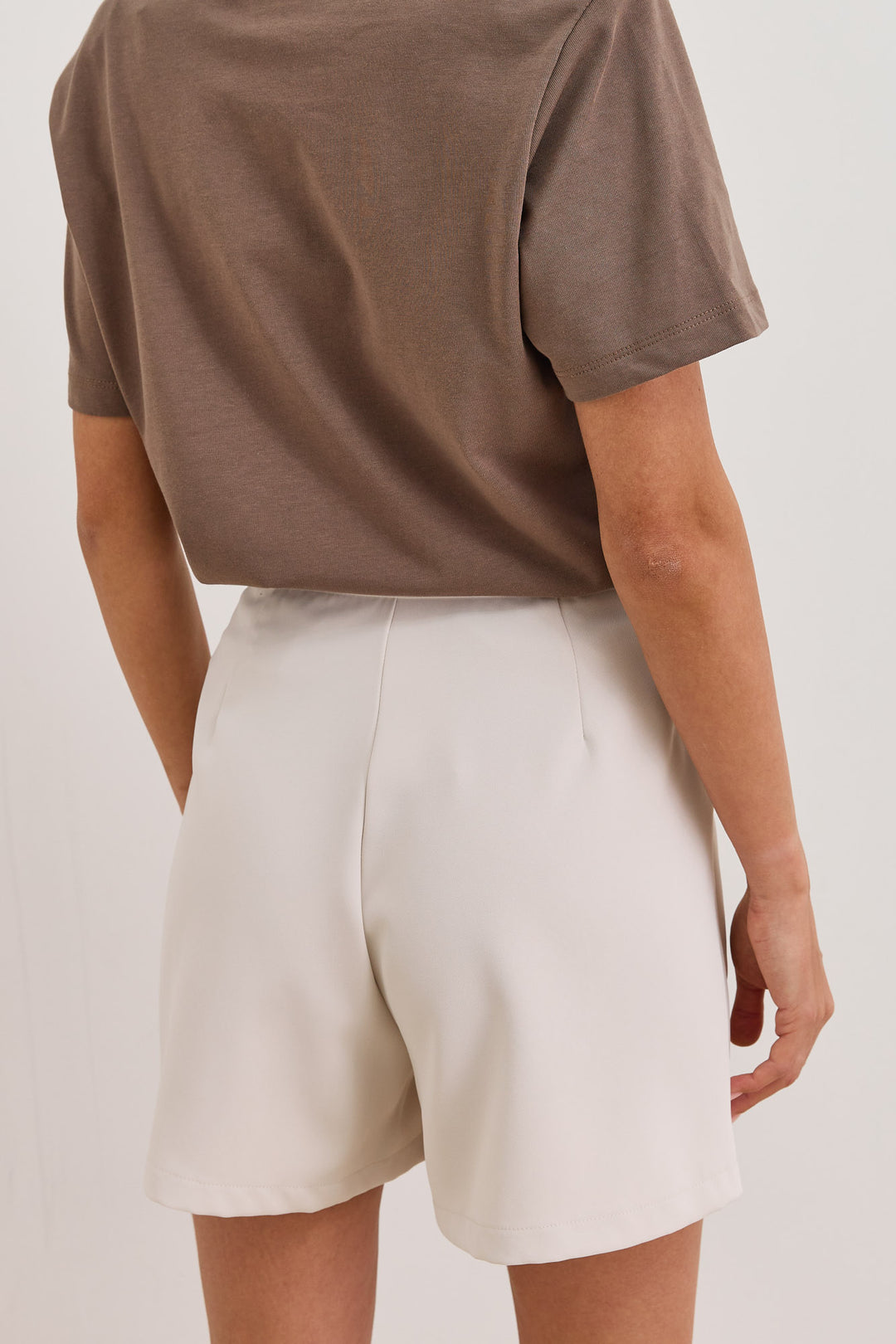 מכנסי ברמודה גבריאל סגירה צידית | בז