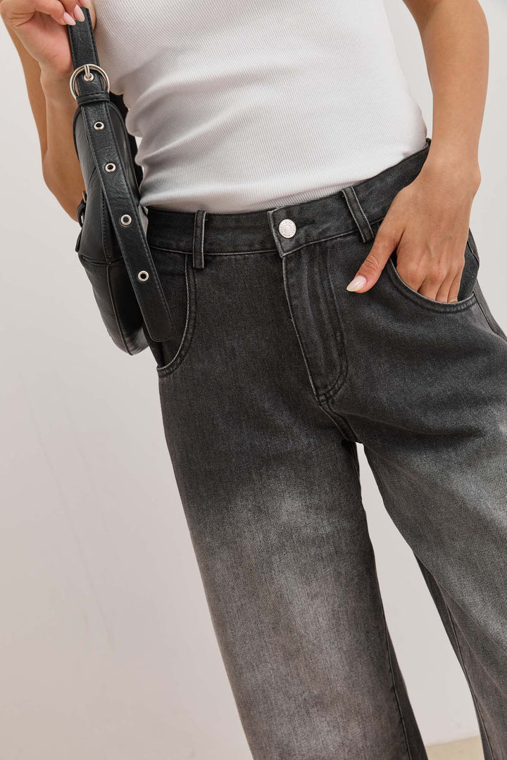 מכנסי דנים מייקל גזרה רחבה אפקט וואש | אפור/שחור