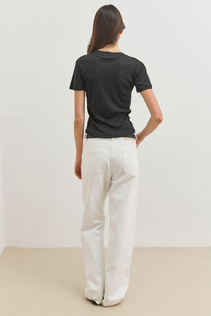 טי שירט ונוס עם טקסטורה | שחור