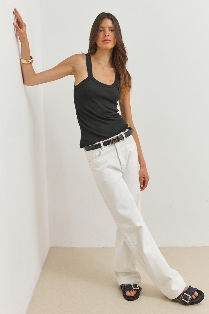 גופיית ונוס עם טקסטורה | שחור