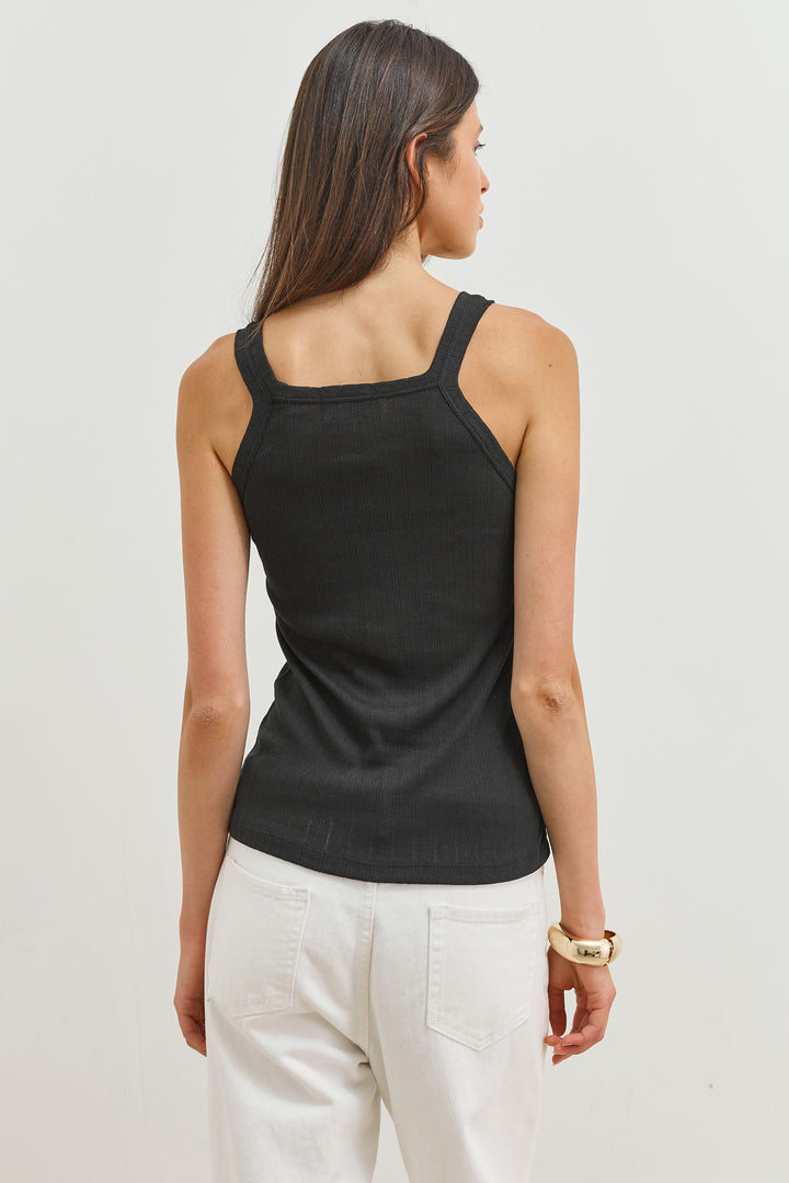 גופיית ונוס עם טקסטורה | שחור