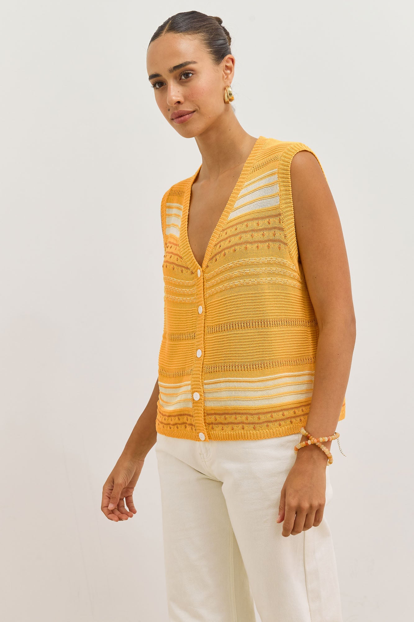 ווסט סריג קיירה עם טקסטורה | צהוב