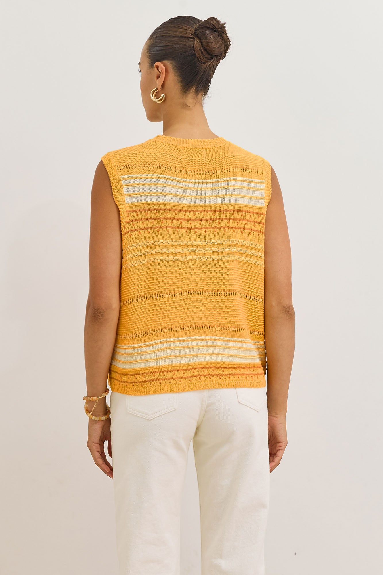 ווסט סריג קיירה עם טקסטורה | צהוב