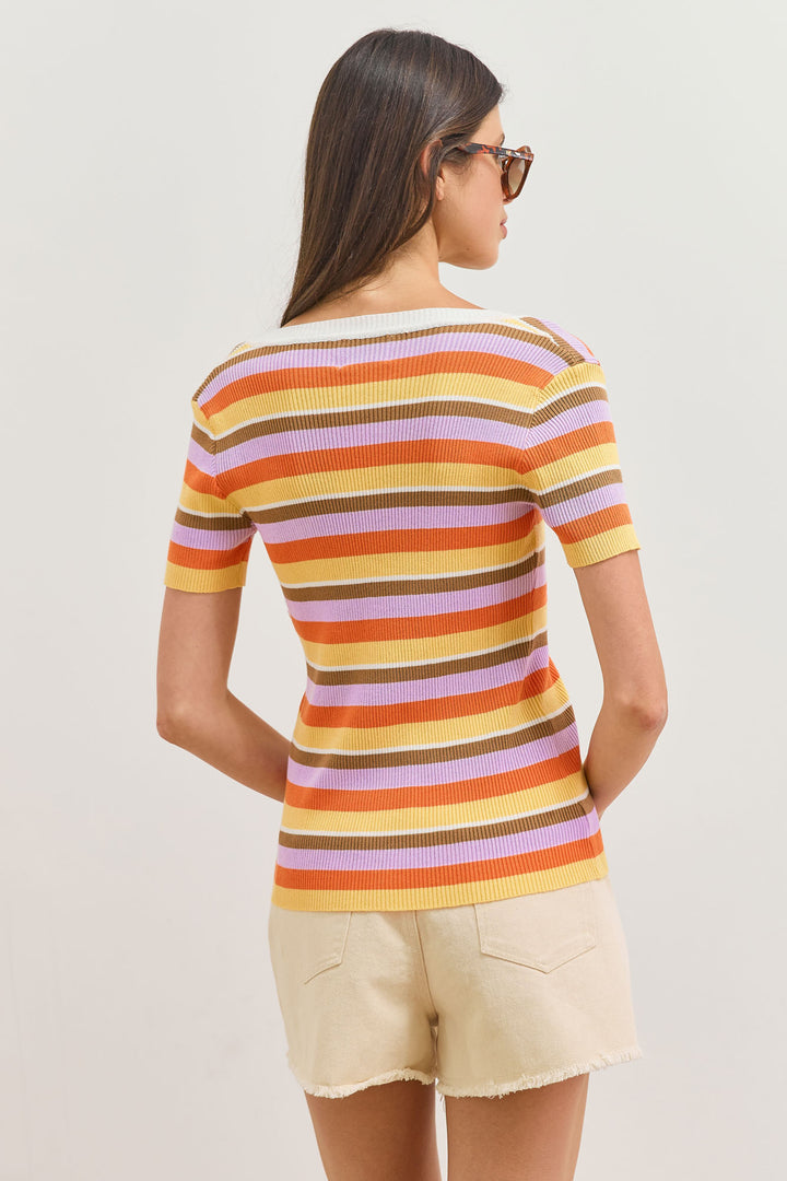 חולצת סטפני סטרייפס מחשוף וי | צבעוני