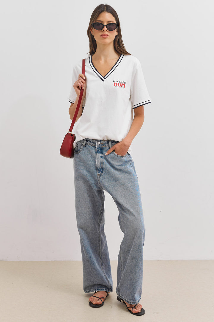 טי שירט טיילור צווארון וי | לבן