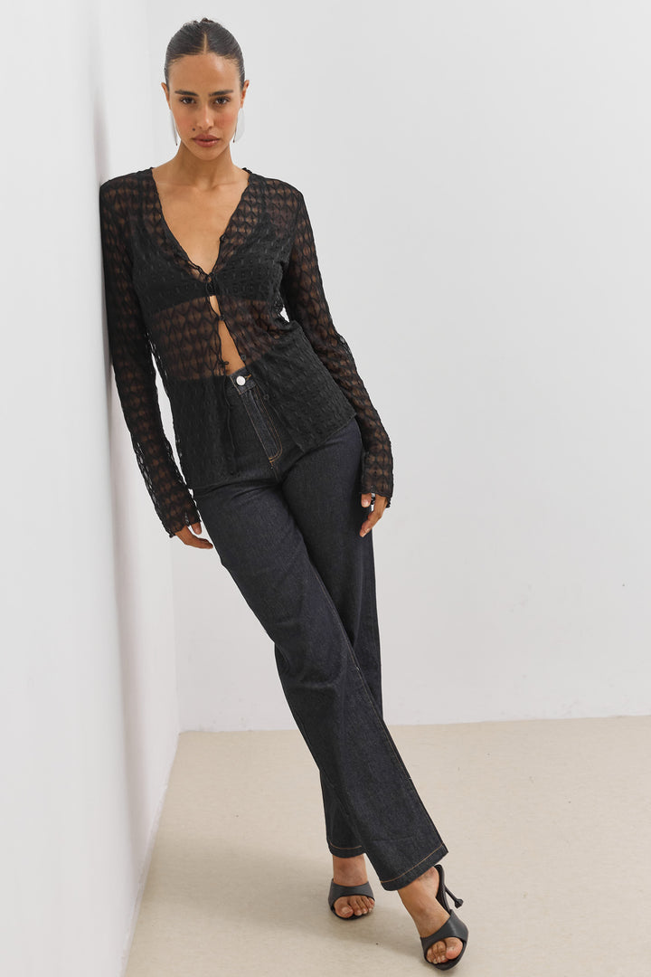 חולצת כפתורים מרגרט שקפקפה | שחור