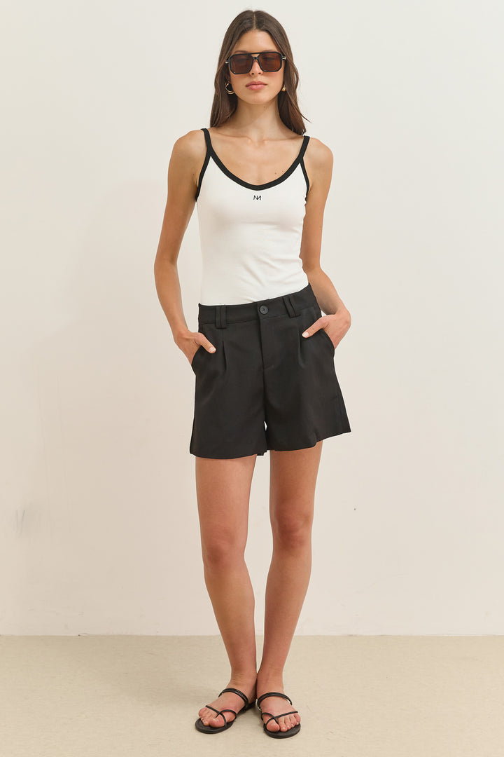 גופיית בייסיק קוקו רקמת לוגו | לבן