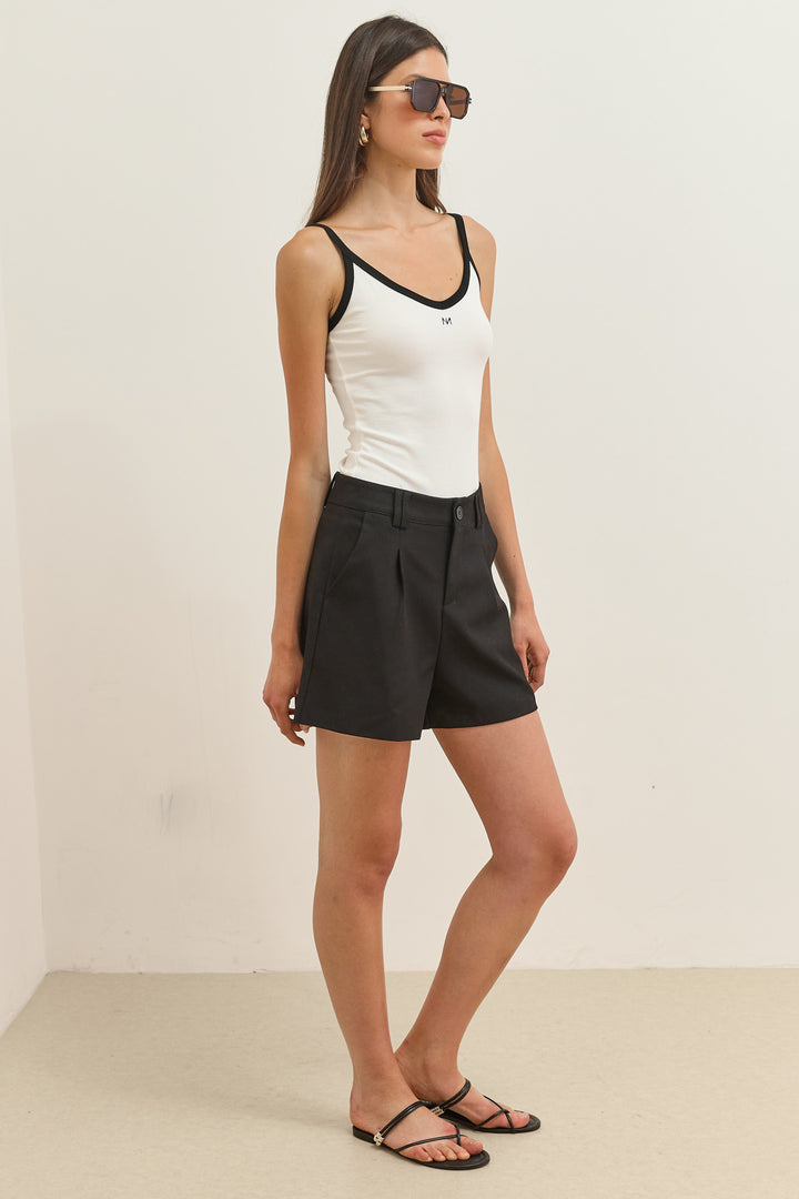 גופיית בייסיק קוקו רקמת לוגו | לבן