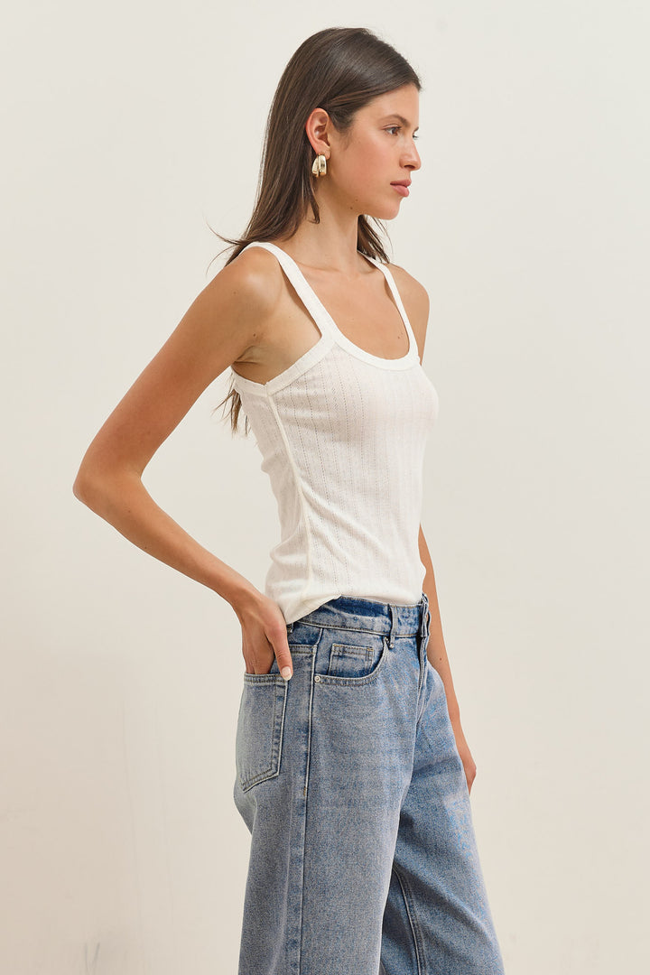 גופיית ונוס עם טקסטורה | לבן