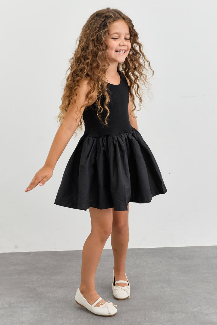 שמלת מתנפנפת שיילו | שחור