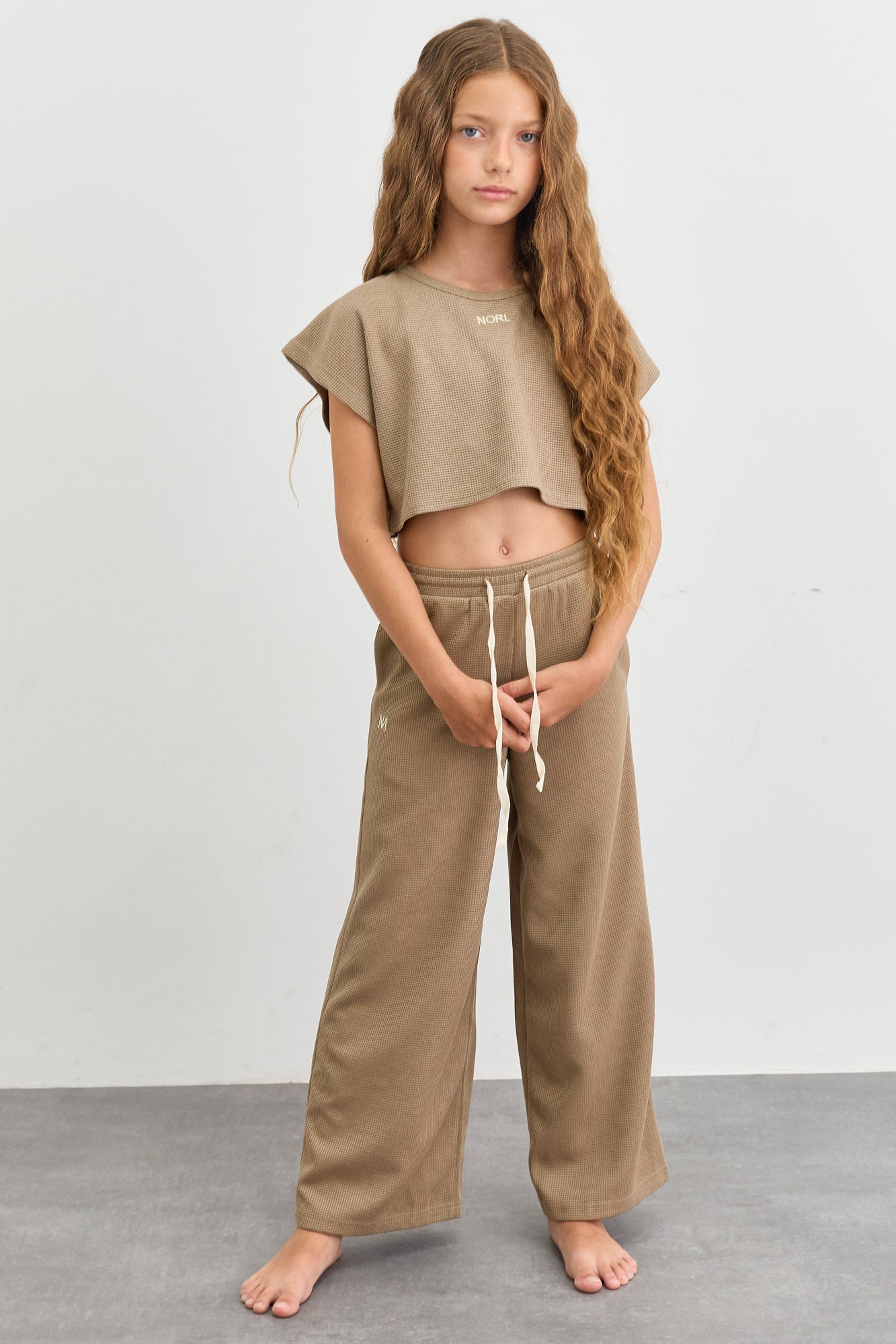 חליפת וופל טי שירט קרופ ומכנסיים ארוכים | ירוק זית