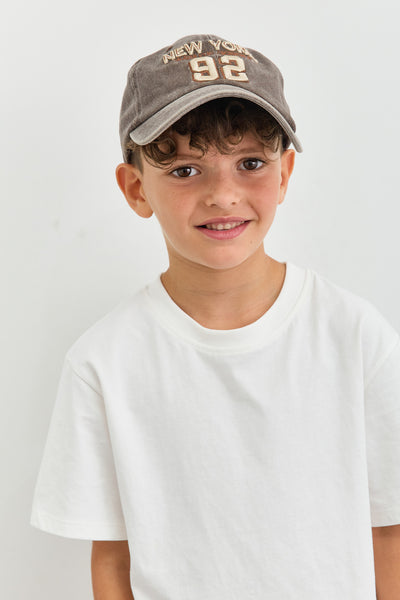 כובע NEW YORK עם רקמה  | חום