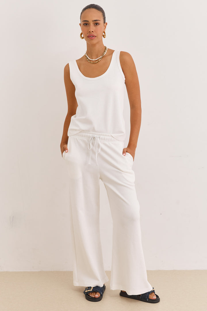 גופיית אנוק סיומת גזורה | לבן