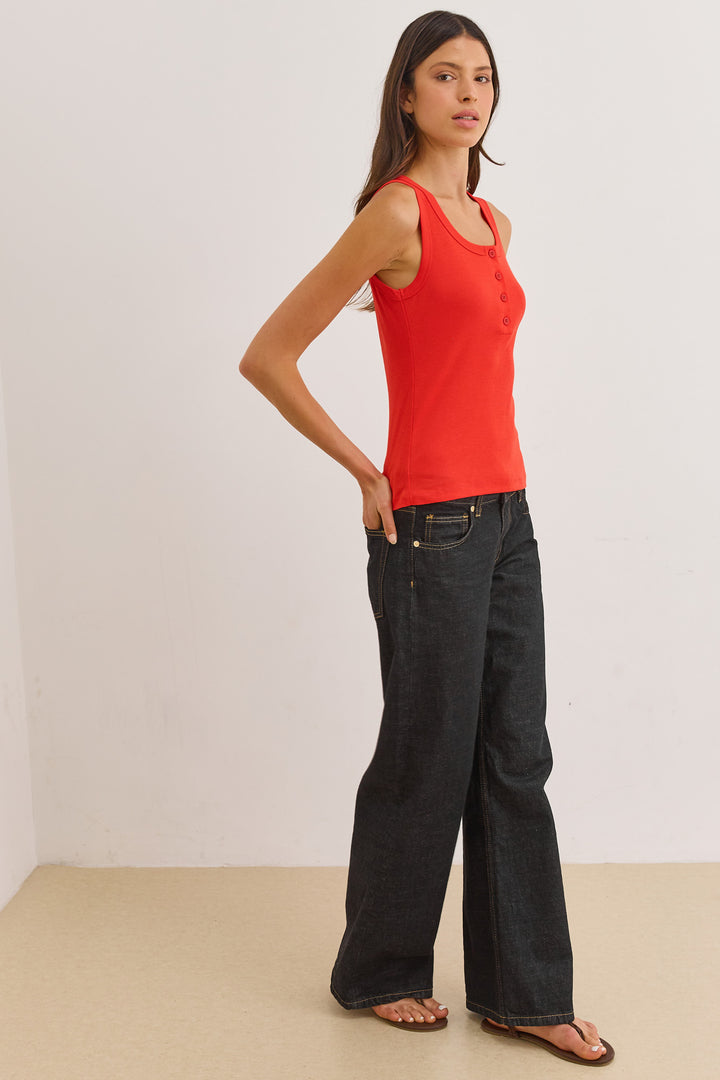 גופיית בייסיק האני כפתורים | אדום