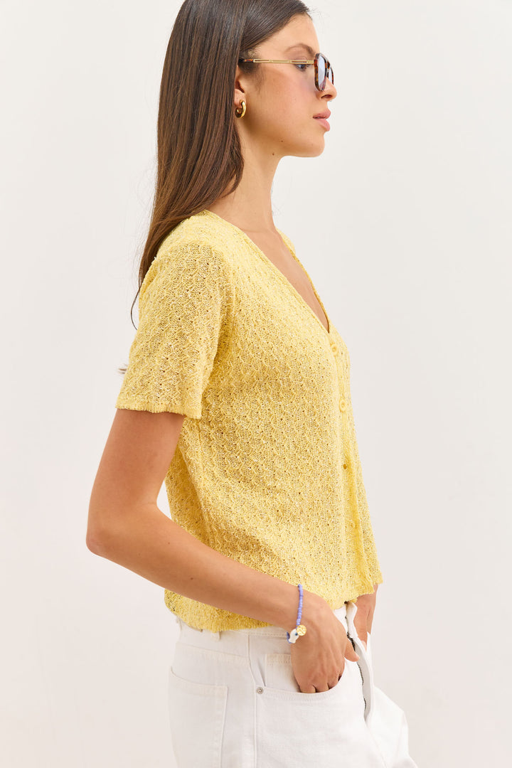 חולצת כפתורים ג'ולייט סריג דק | צהוב