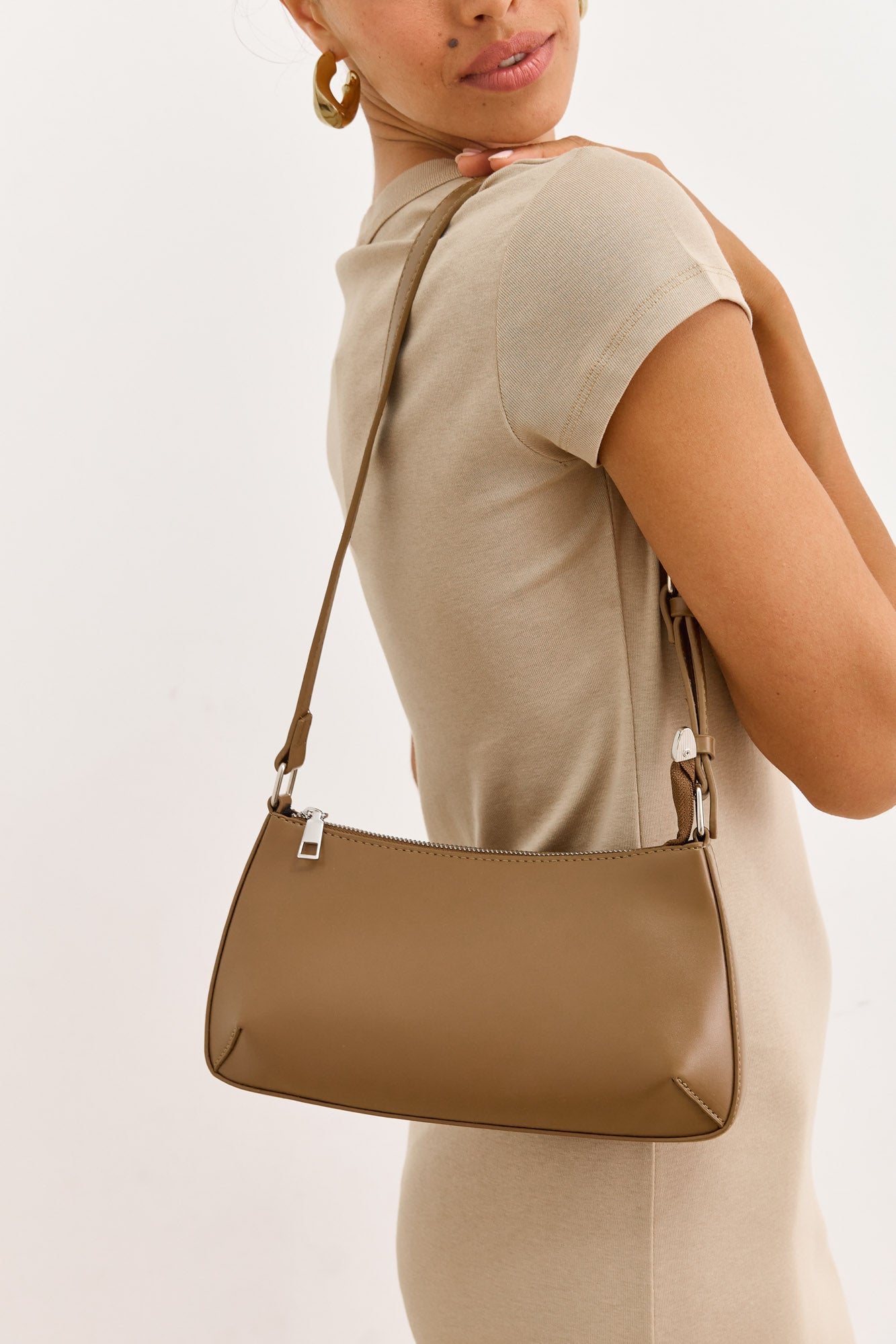 תיק אן מרי דמוי עור | קפה