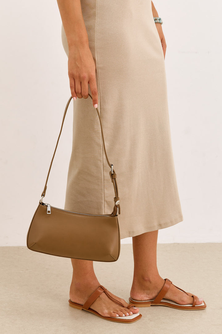 תיק אן מרי דמוי עור | קפה