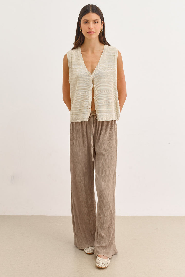 מכנסי פייר טקסטורת פסים | מוקה