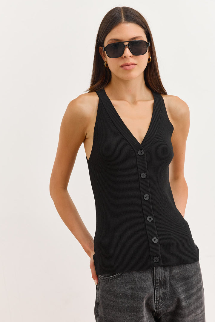 גופיית סריג ברי בשילוב כפתורים | שחור