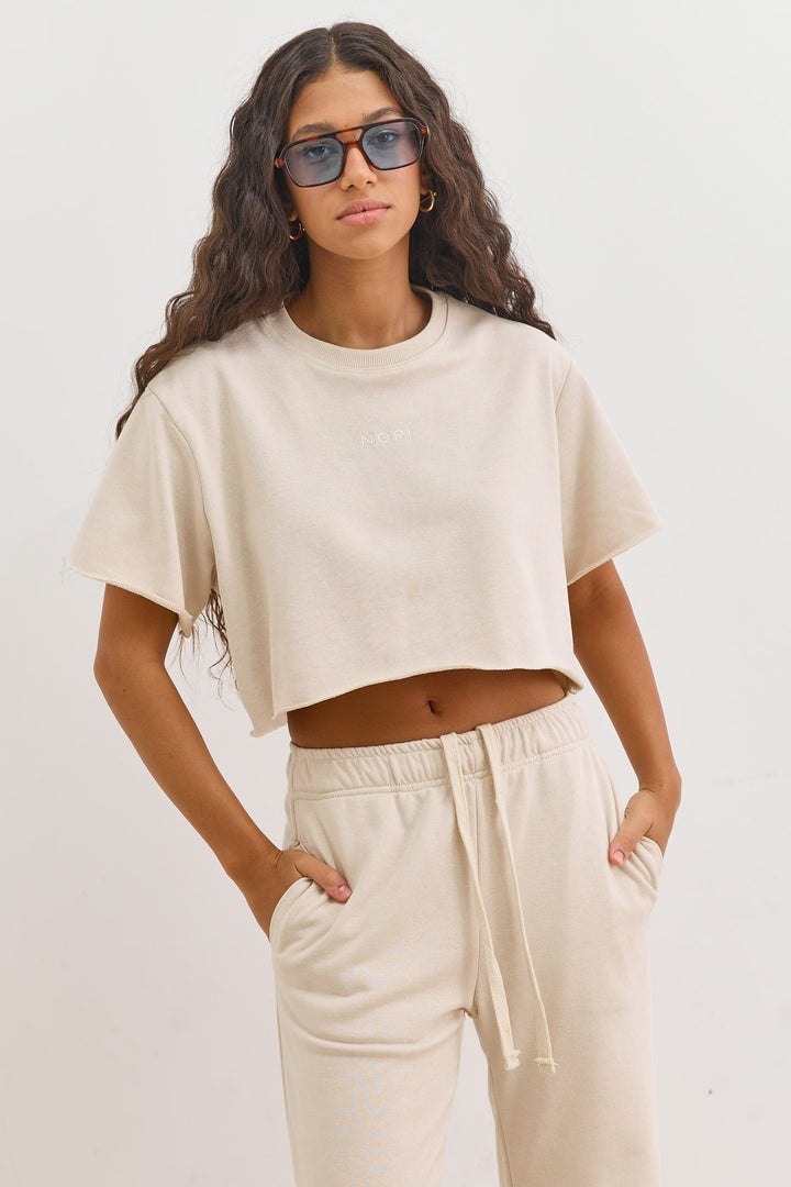 חולצת פרנץ' טרי סלסט גזרת קרופ | בז'