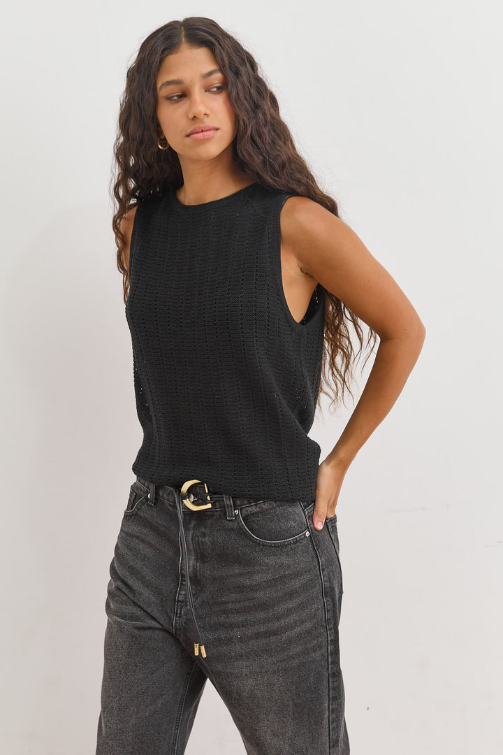 אפודת דון סטרייפס בד מחורר | שחור