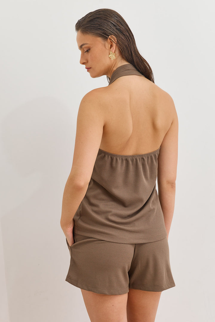 חולצת קולר נעמי בד וופל | חום