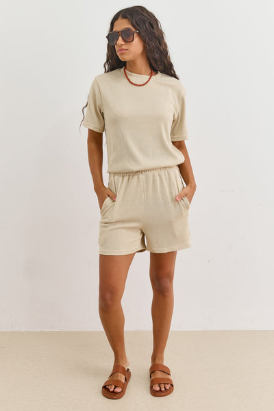 שורטס קארי טקסטורת פסים | בז'