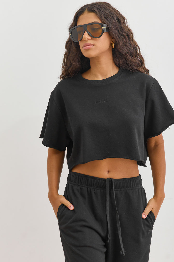 חולצת פרנץ' טרי סלסט גזרת קרופ | שחור