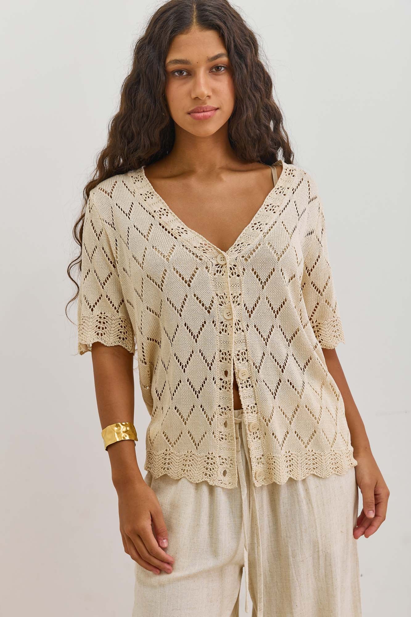 חולצת כפתורים קלייר קרושה | בז'