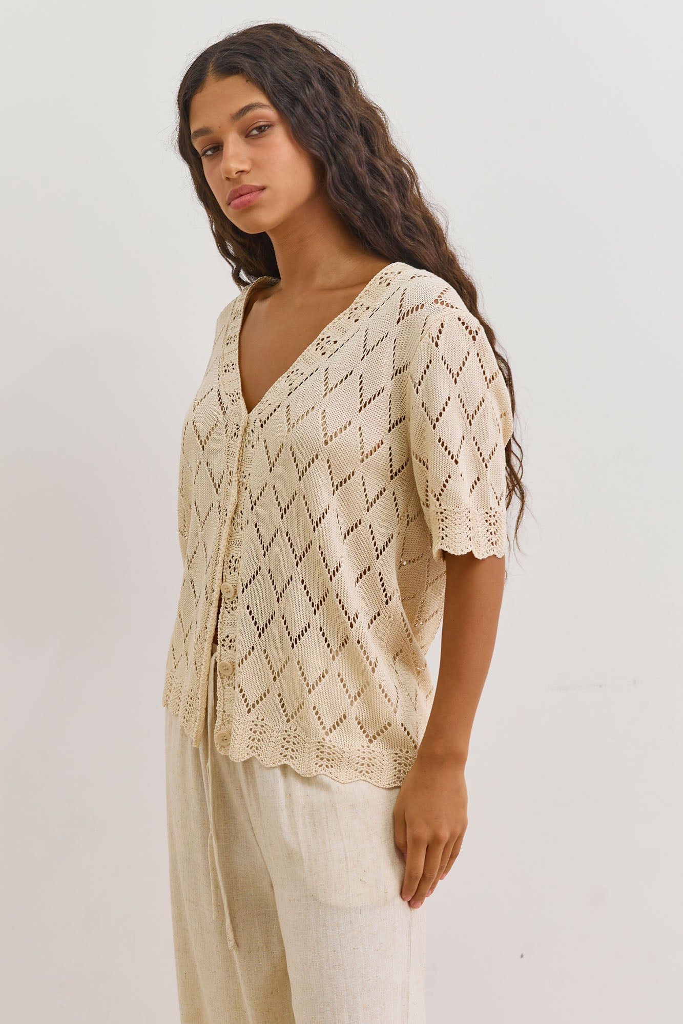 חולצת כפתורים קלייר קרושה | בז'