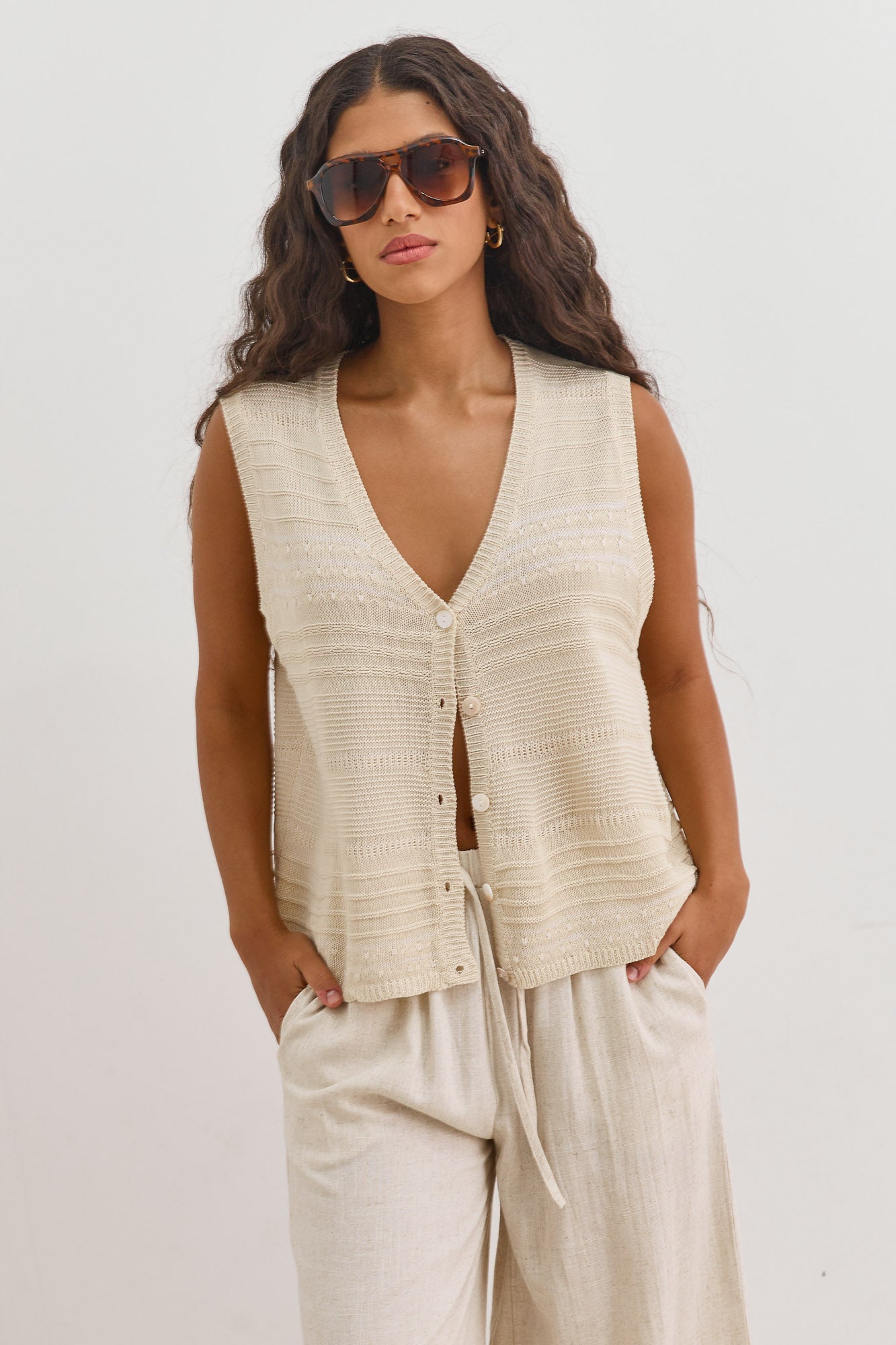 ווסט סריג תיאה עם טקסטורה | בז'